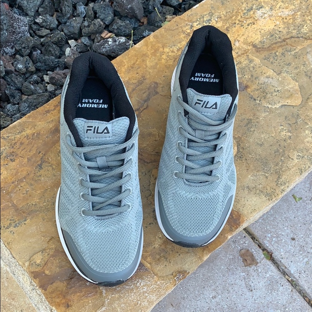 Fila memory foam silver sneakers